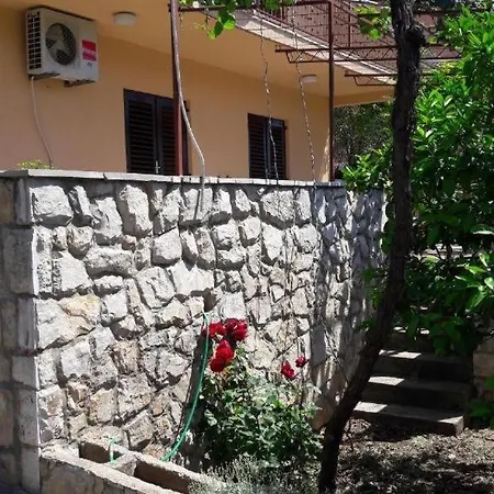 In Hvar With Balcony, Air Conditioning, Wifi, Dishwasher 5028-2 *