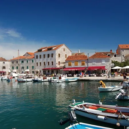In Stari Grad Hvar With Balcony, Air Conditioning, Wifi, Dishwasher 5028-2 Apartment *
