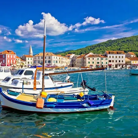 In Stari Grad Hvar With Balcony, Air Conditioning, Wifi, Dishwasher 5028-2 * Stari Grad (Hvar)